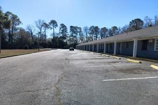 Crown Inn by OYO Orangeburg Hwy 301 - 4