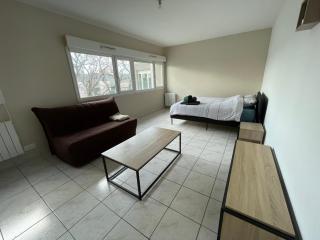 Studio avec place de parking - Tours - 1