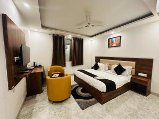 Hotel De Clark - Free Airport Drop for Minimum 05 Nights Stay - 5 mins from IGI & Domestic Airport Delhi - Neu-Delhi - 5