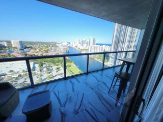 Luxury Apt with Ocean View in Hallandale - Hallandale Beach - 8