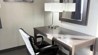 Magnuson Grand Pioneer Inn and Suites - 3