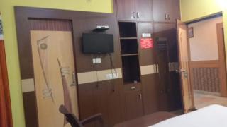 Hotel Crystal Inn - Lucknow - 9