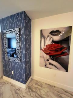 The Royal Suite of Beachwalk 2b 2b Apmt - Hallandale Beach - 7