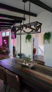 904 Nomad's Nest Mid-Century modern entertainment home with cabin vibes, 2 MEGA gamerooms, pingpong, pooltable, gym, patio - 3