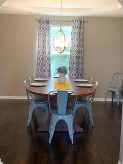 4 Bed 2.5 Bath Sleeps 10- King of Karincrest - Middletown - 4