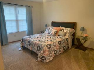 Comfort on the Court 3 Bed 2 Bath Sleeps 6 - Middletown - 2