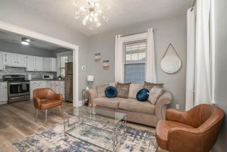 Dayton Street Sports Haven - 3 Bed 2 Bath Sleeps 8 - Hamilton - 6