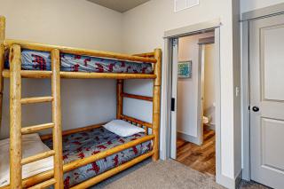 Rosey - The Petite Chalet in the Pines - Donnelly - 1