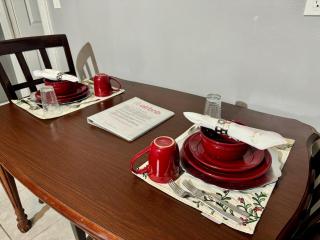 Cozy 1 BR, walk to subway, Free WiFi & Parking - Belleville - 3