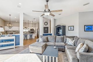 8347 Shipton St - 1