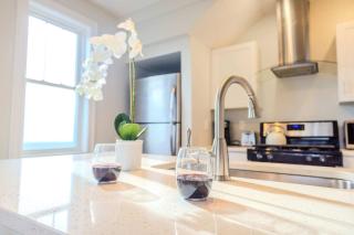 Jennifer's Amazing City View Private Apartment - Providence - 1