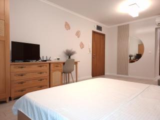 Studio Sea Breeze Veranda in Santa Marina - 1