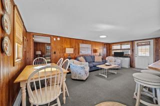 5817 - Bunch of Fun - Nags Head - 5