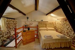 Pretty cottage with exclusive use of private pool in 5 acres of grounds - 4