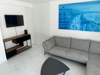 Modern Chic Seaview Appartement - 3