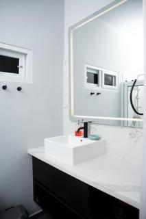 Townhouse - Centrico - Modern - 3 hab - Patio - San Pedro Sula - 2