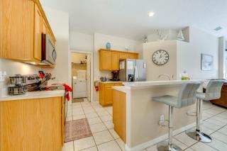Private Pool and Lanai Disney Getaway in Clermont! - 3