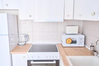 Beautiful NEW Apartment Near The Beach - 4