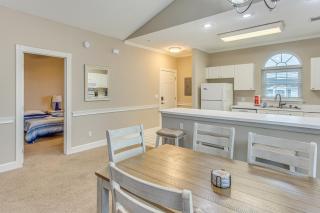 2 Mi to Ocean Myrtle Beach Condo with Balcony - Myrtle Beach - 4
