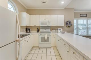 2 Mi to Ocean Myrtle Beach Condo with Balcony - Myrtle Beach - 2