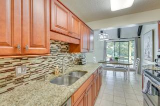 Bright Miramar Beach Condo - Walk to Beach! - Destin - 3