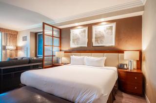 No Resort Fee StripView Balcony+ Free Valet+ Pool - Las Vegas - 3
