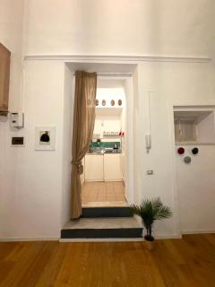 Fiftythree house - in the heart of Napoli - Naples - 4