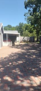 IN & OUt Overnight StayS - Newcastle - 8