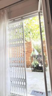 Cozy Studio in Athens Riviera, next to SNFCC - 1