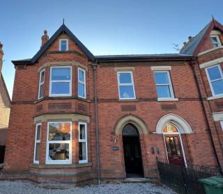 University Apartment • Sleeps 8 - Loughborough - 9