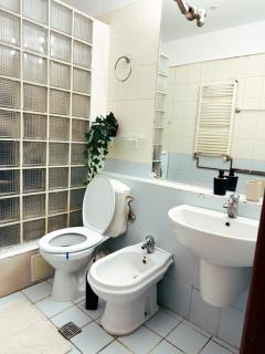 Central Retreat Apartments Magheru - Bucharest - 6