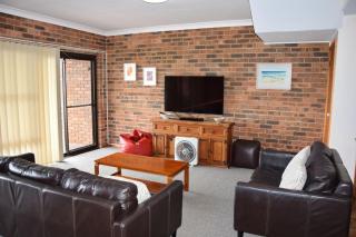 Seaview Townhouse 2 - Bring your own linen. - South West Rocks - 7