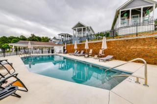 Pool Access and Views Serene Cottage at Lake Norman - Terrell - 9