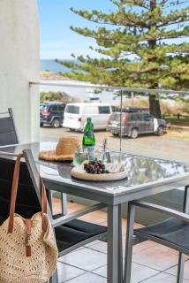 La Ronde 4 - Hear the Waves of Pippi Beach - Yamba - 3