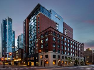 Revery Toronto Downtown, Curio Collection by Hilton - 8