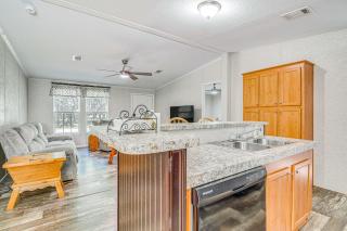 7 Mi to Crystal River Home with Yard and Fire Pit! - Crystal River - 3