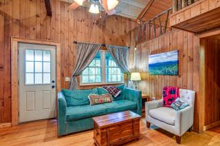 Historic Sapphire Cabin with Porch, Updated Interior - Sapphire - 5