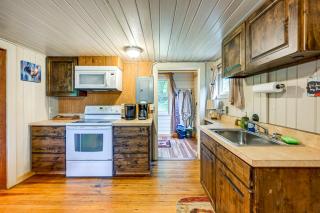 Historic Sapphire Cabin with Porch, Updated Interior - Sapphire - 3