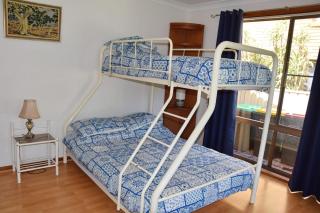 Sunny Nook - Bring your own linen. - 2