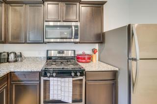 8 Mi to Lackland AFB Pet-Friendly Home with Yard! - San Antonio - 2