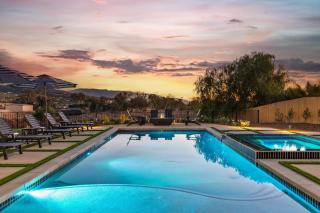 Vintners Village California-Chic Wine Estate - - 3