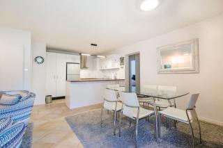 Onetangi Beach Apartments - 5