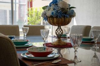 Family House with Pool 10 min airport - 2