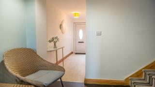 Queen Anne's Home - 6