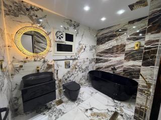 Stylish Super Deluxe 4BR apartment, 10 min to pyramids - Kairo - 7