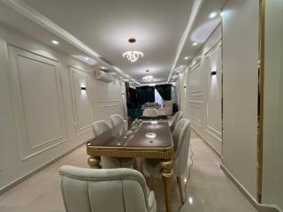 Stylish Super Deluxe 4BR apartment, 10 min to pyramids - Kairo - 8