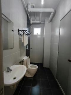 Guppy Homestay Apartment Near KTCC & Drawbridge 1 bedroom airconditioned - Kuala Terengganu - 2