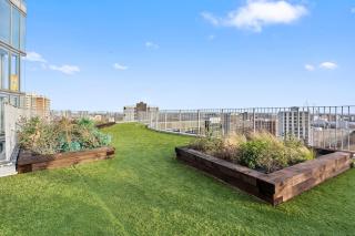 Elegant 1BR Battersea Flat with Stunning River Views - London - 4