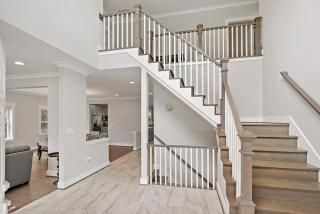 The Ultimate Luxury Home with Jacuzzi & Garage - Falls Church - 1