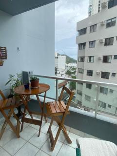 Amplo apartamento a uma quadra do mar - Balneário Camboriú - 9